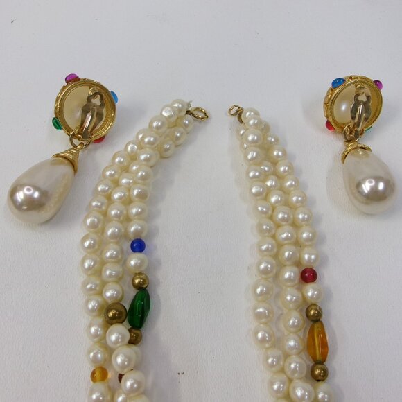 Chunky Dauplaise 3-Strand Faux Pearl Colored Bead Choker & Clip Earrings Set - Picture 3 of 3